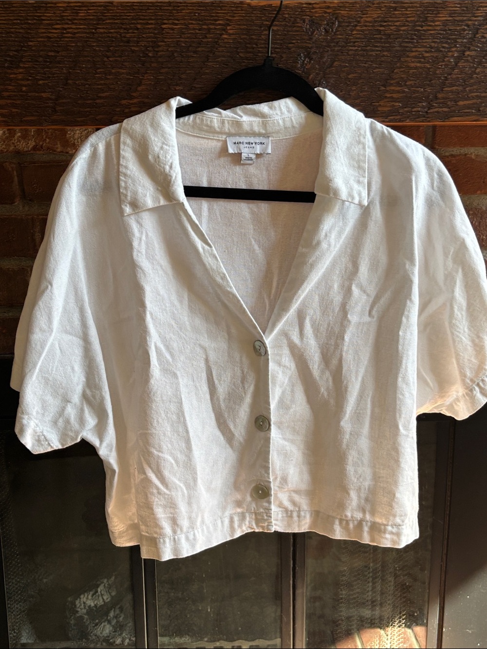 Marc New York White Short-Sleeve Button Front Crop Shirt